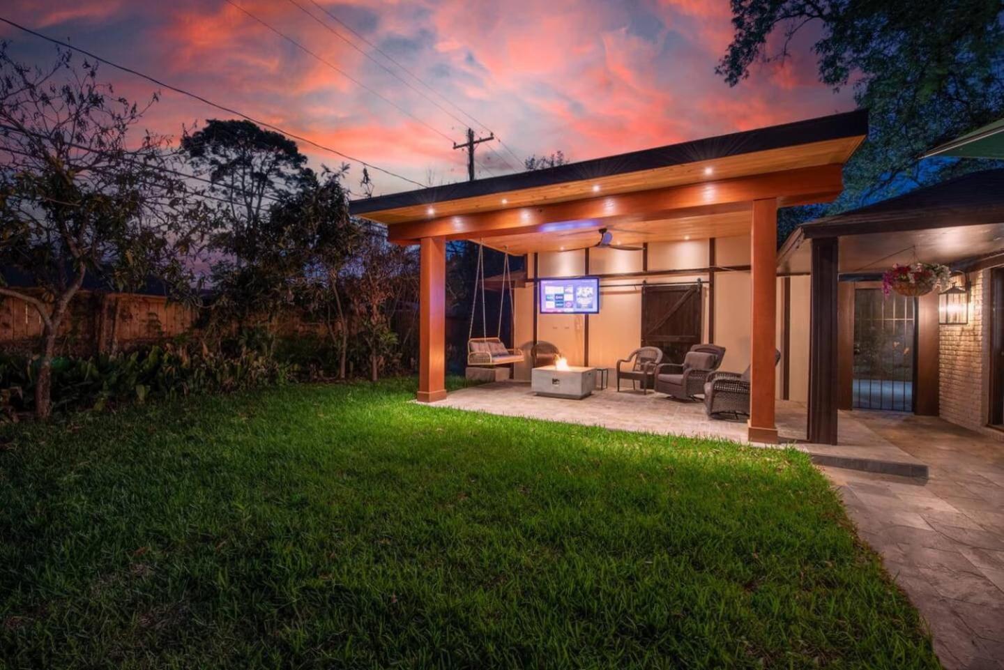 Western Oaks Retreat Houston Exterior foto